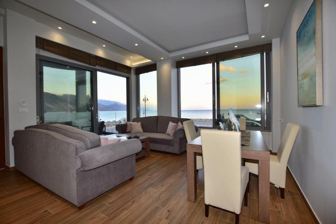 Gonis Grand Luxury Suite Paleóchora Extérieur photo